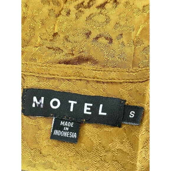 Motel Rocks Ronina Tie-Front Dress in Gold Satin Cheetah Print Size S EUC!! - Picture 4 of 5